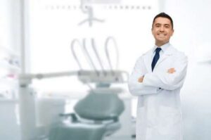 dentista IO de cirugía maxilofacial