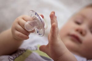 ¿El chupete para bebes es beneficioso o perjudicial?