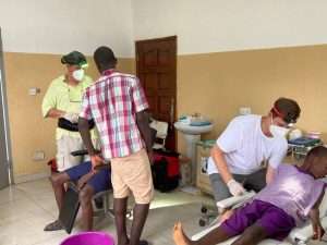 Donación material odontológico Sierra Leona